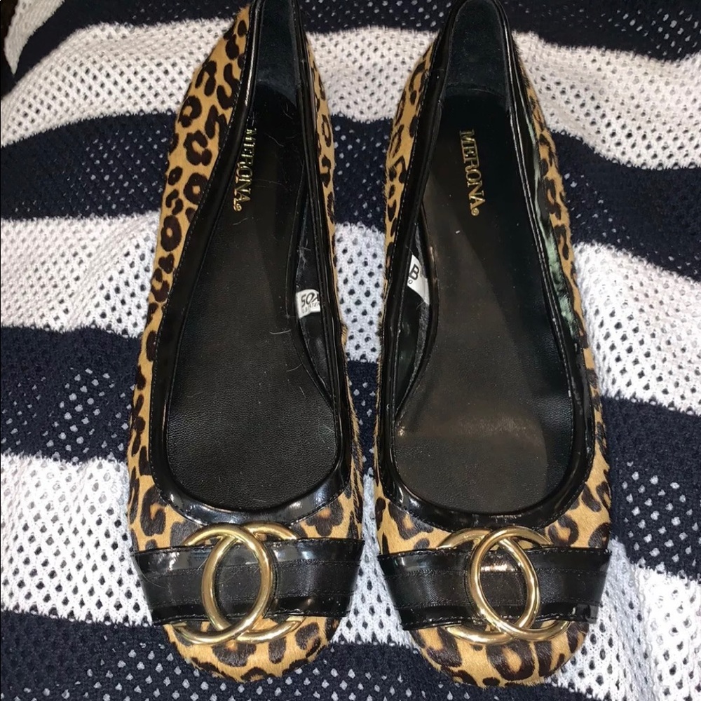 GENTLY USED CHEETAH SLIP ON FLATS